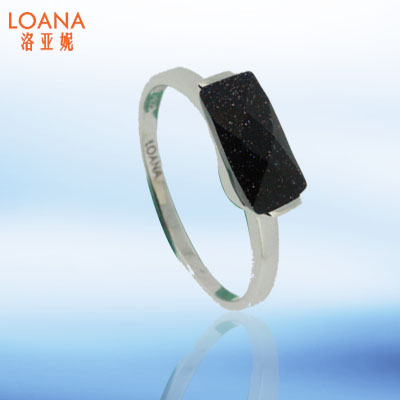  S925��ɰʯ��ָ